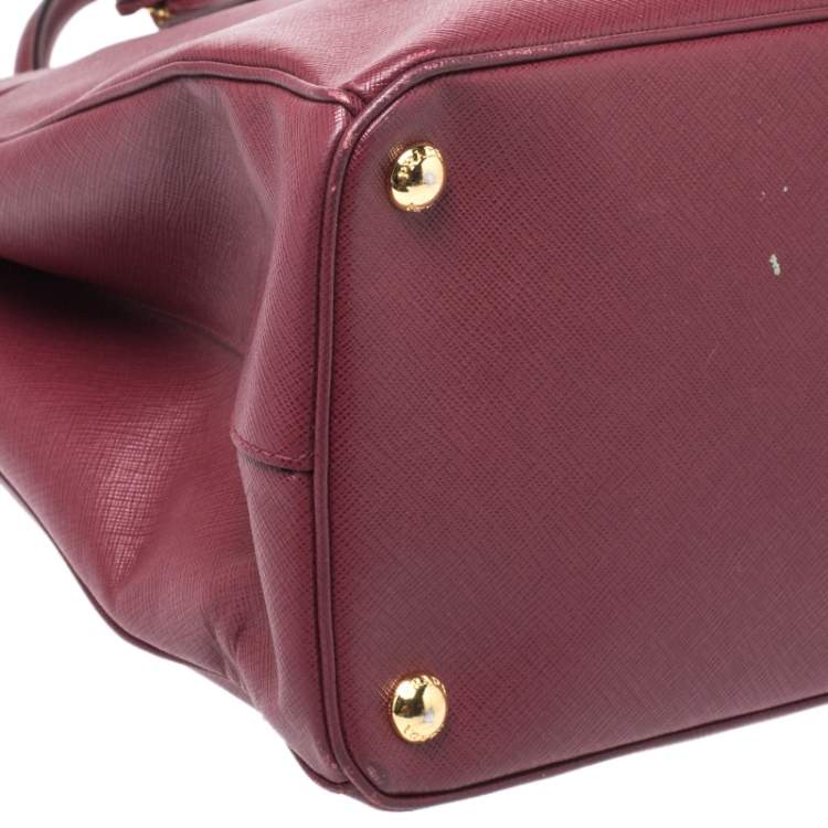 Pre Owned Prada Red Saffiano Lux Leather Medium Galleria Double Zip Tote