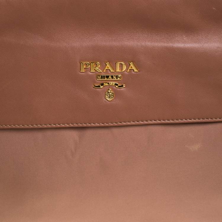 مملوكة مسبقًا Prada Old Rose Nylon and Leather Oversize Clutch