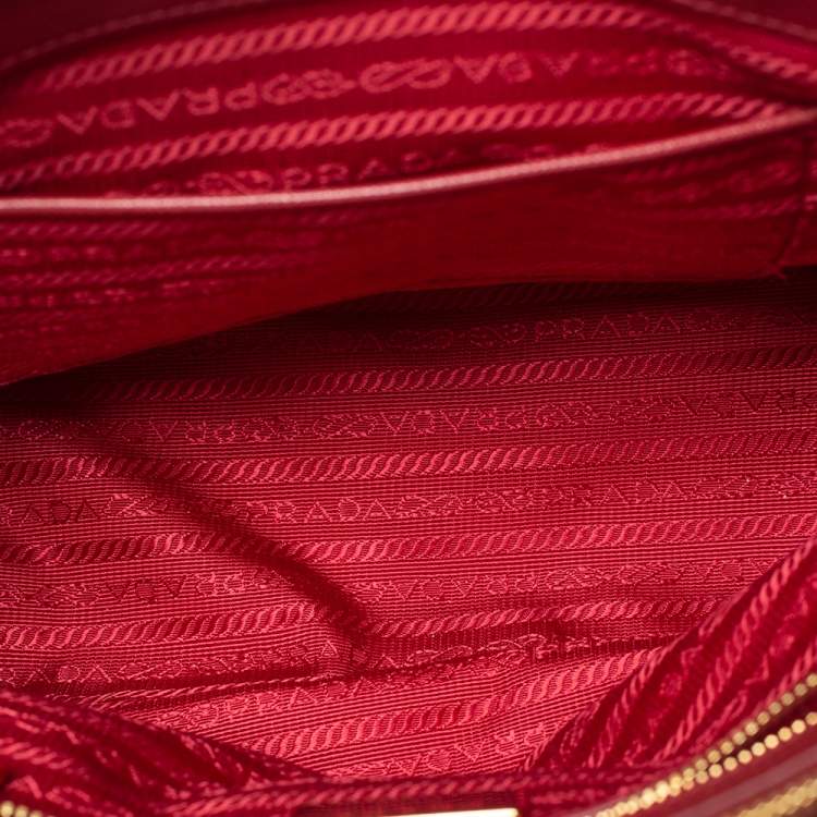 Pre Owned Prada Red Saffiano Lux Leather Small Galleria Double Zip Tote