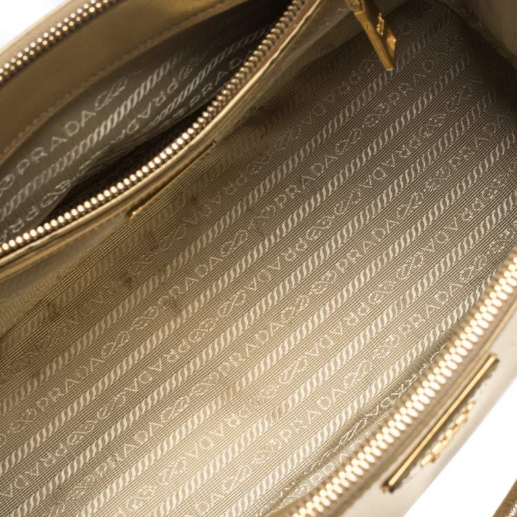 Pre Owned Prada Metallic Gold Saffiano Leather Small Galleria Double Zip Tote