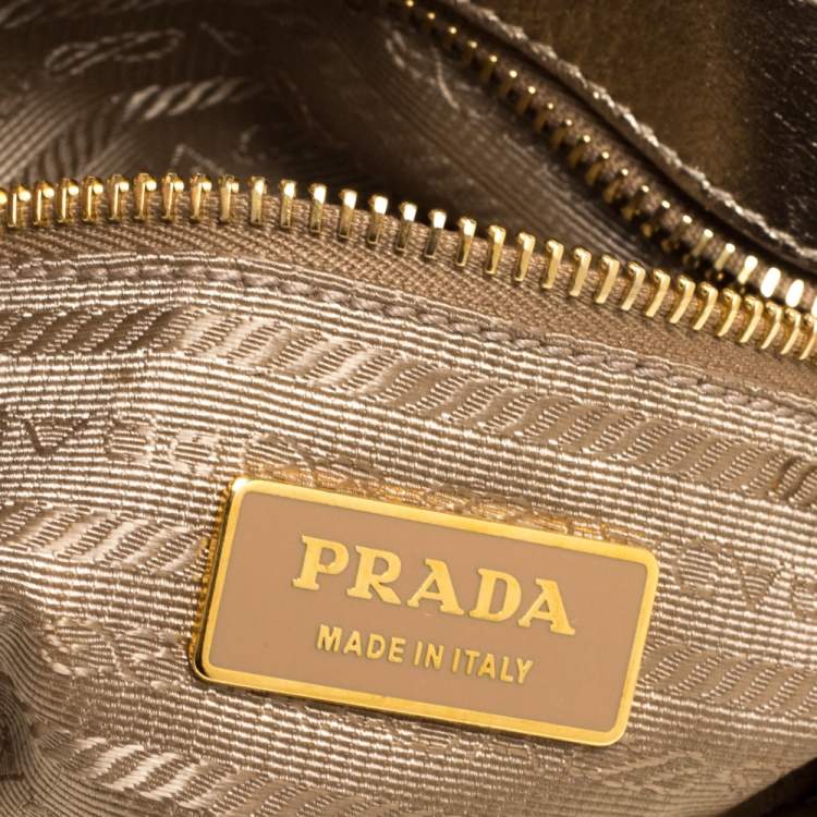 Pre Owned Prada Metallic Gold Matelasse Leather Pushlock Flap Hobo