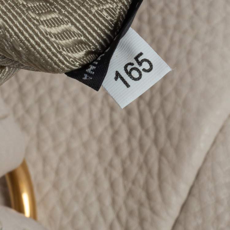 Pre Owned Prada Off White Vitello Daino  Leather Zip Hobo