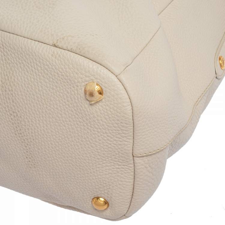 Pre Owned Prada Off White Vitello Daino  Leather Zip Hobo