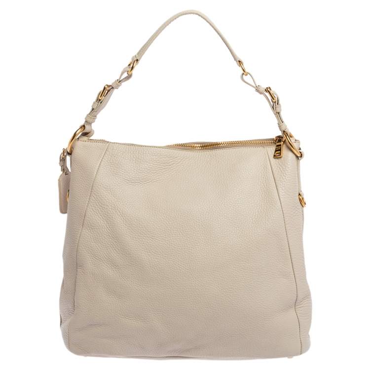 Pre Owned Prada Off White Vitello Daino  Leather Zip Hobo