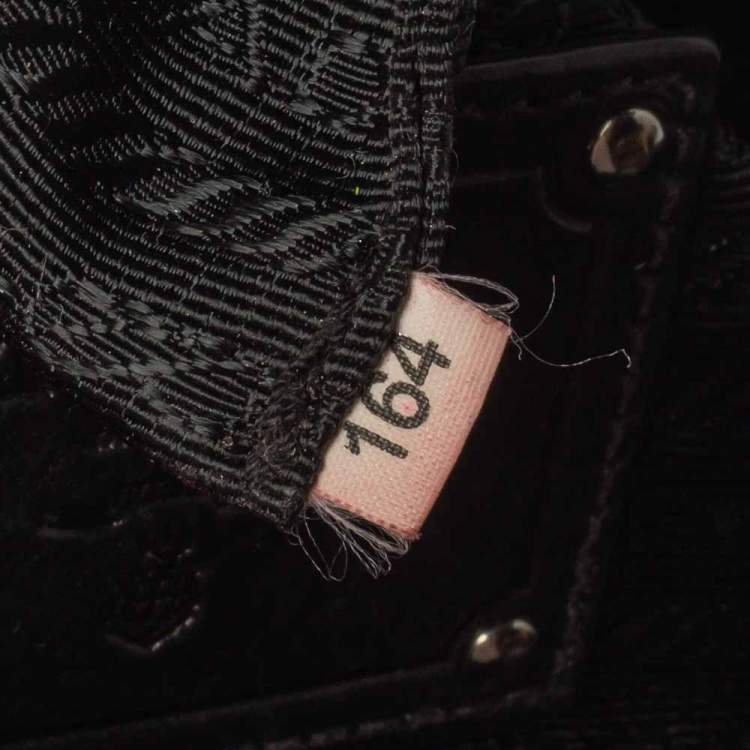 Pre Owned Prada Black/Purple Leather Ruffle Mordore Hobo 