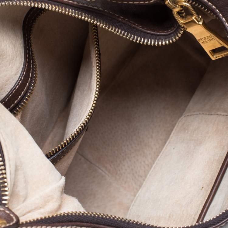 مملوكة مسبقًا Prada Choco Brown Vitello Soft Leather Hobo