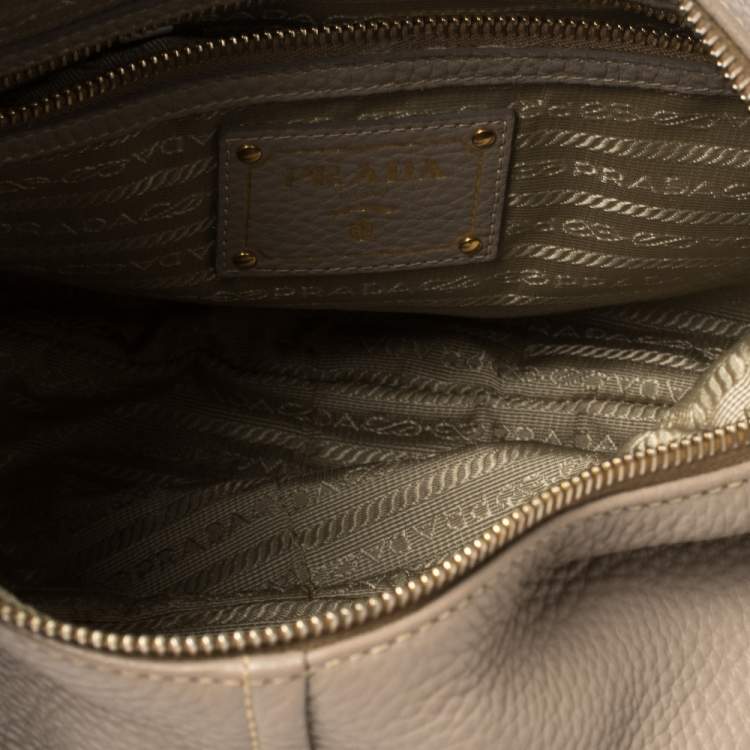 Pre Owned Prada Beige Vitello Daino Leather Zip Top Hobo