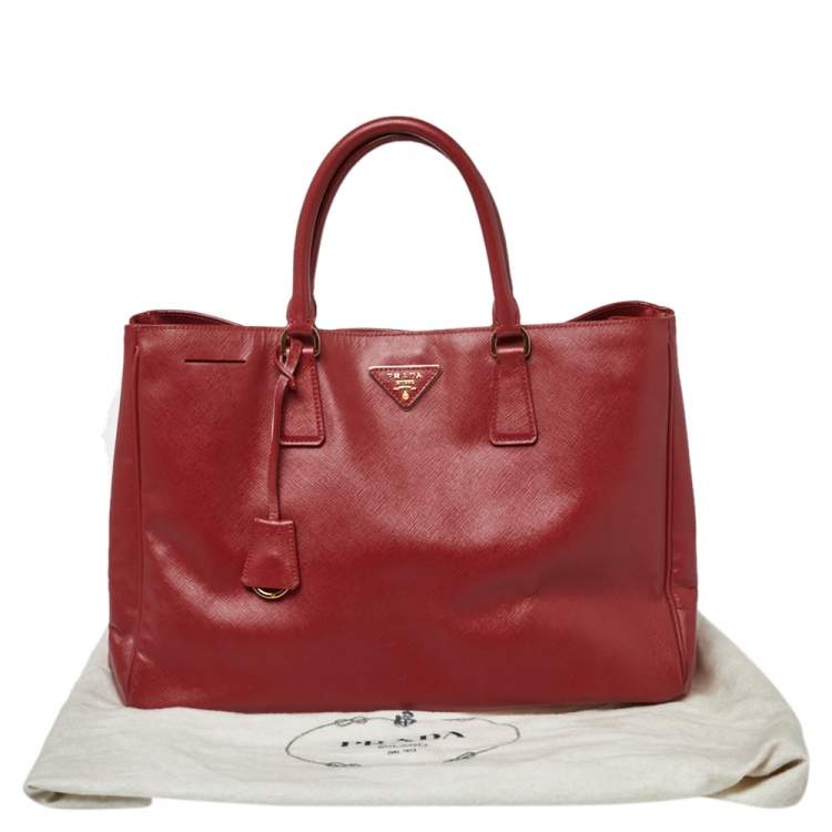 Pre Owned Prada Red Saffiano Lux Leather Open Galleria Tote