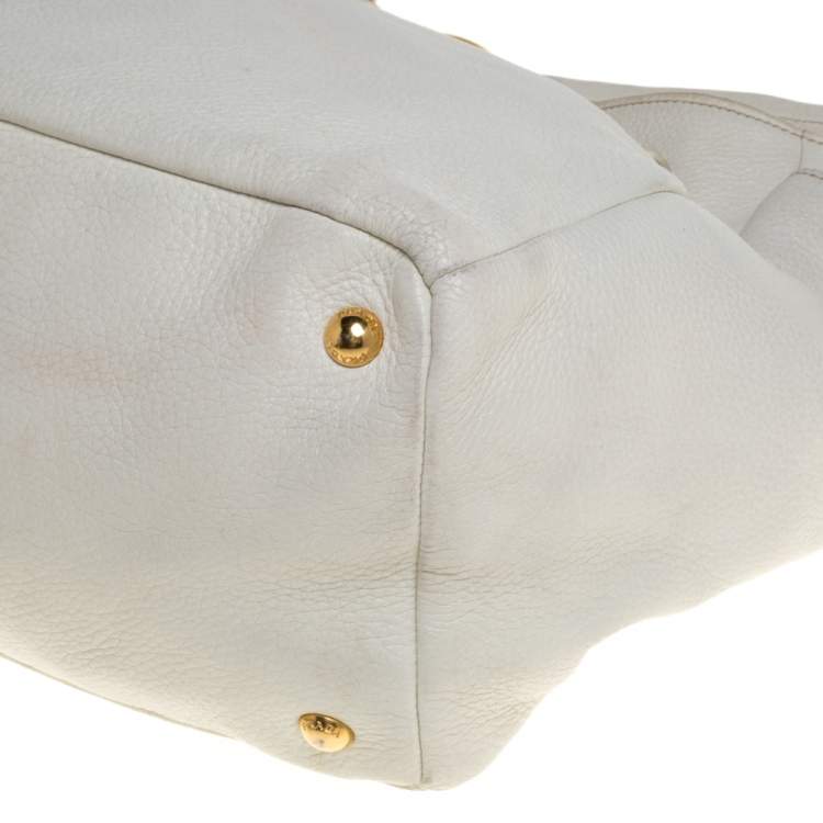 مملوكة مسبقًا Prada White Vitello Daino Leather Front Zip Hobo