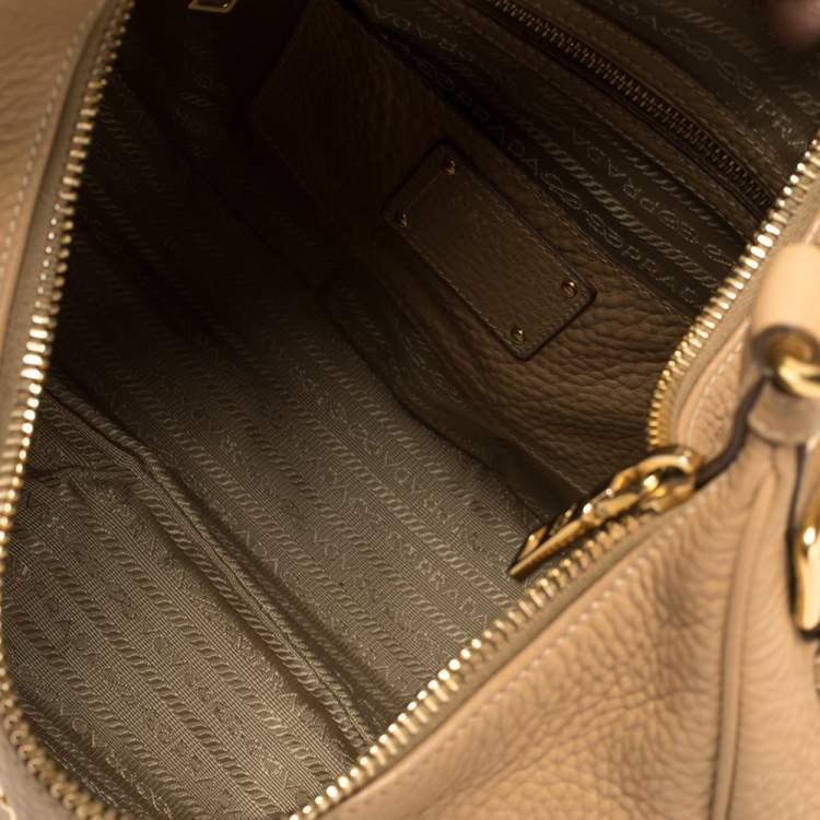 Pre Owned Prada Beige Vitello Daino Leather Zip Top Hobo