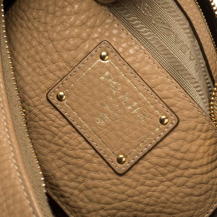 Pre Owned Prada Beige Vitello Daino Leather Zip Top Hobo