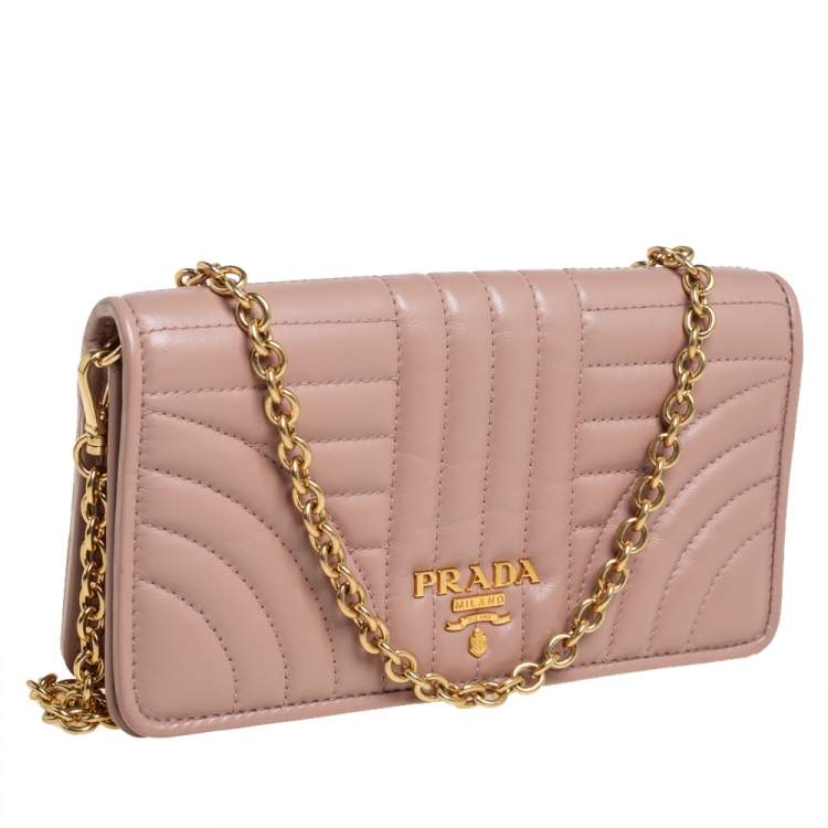مملوكة مسبقًا Prada Beige Quilted Leather Diagramme Impunture Wallet 