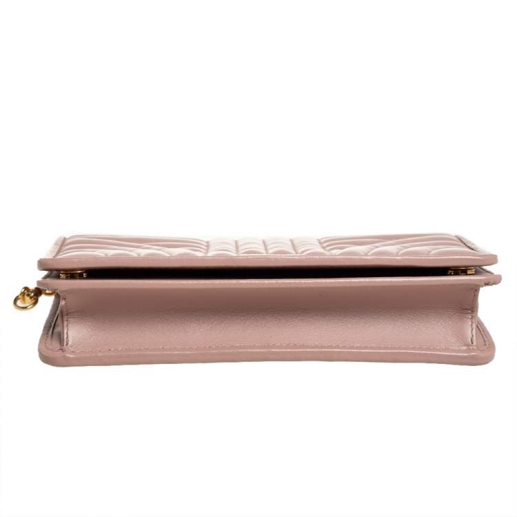 مملوكة مسبقًا Prada Beige Quilted Leather Diagramme Impunture Wallet 