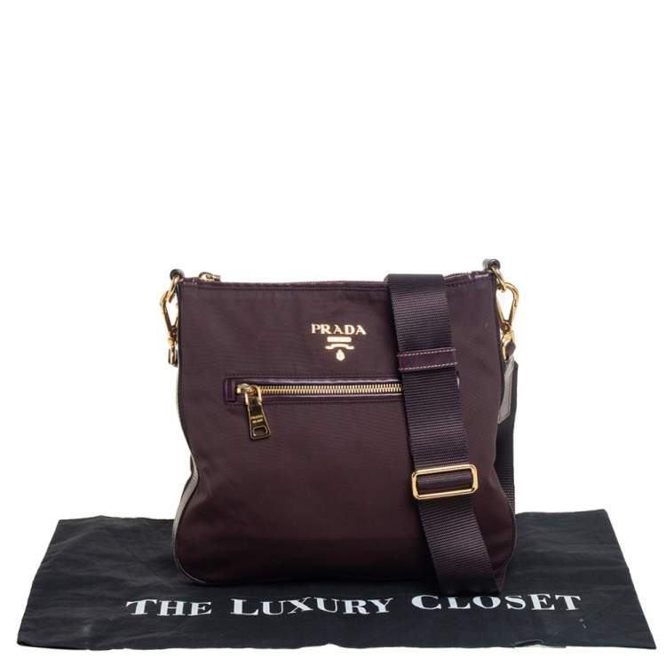 Pre Owned Prada Dark Burgundy Nylon and Leather Zip Messenger Bag
