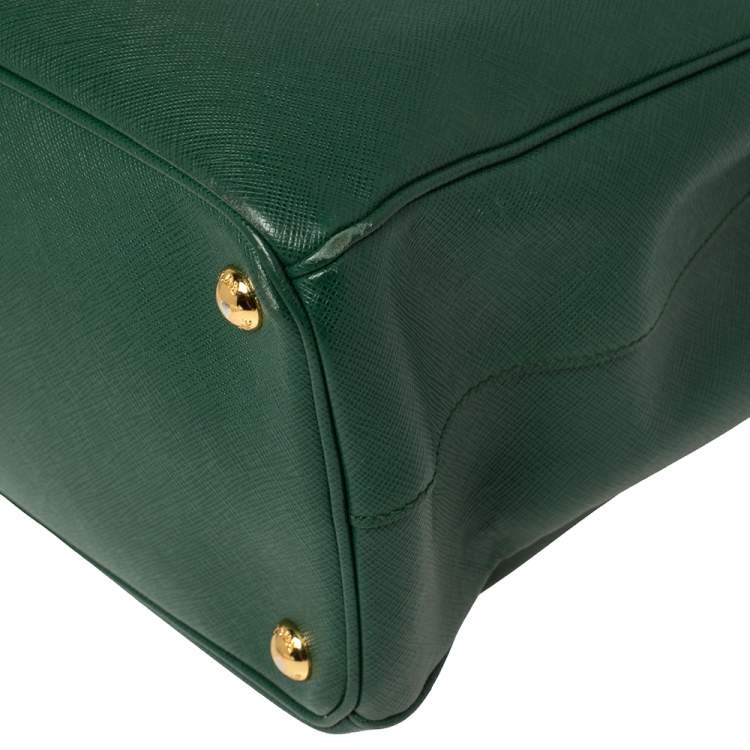 Pre Owned Prada Green Saffiano Lux Leather Medium Galleria Tote