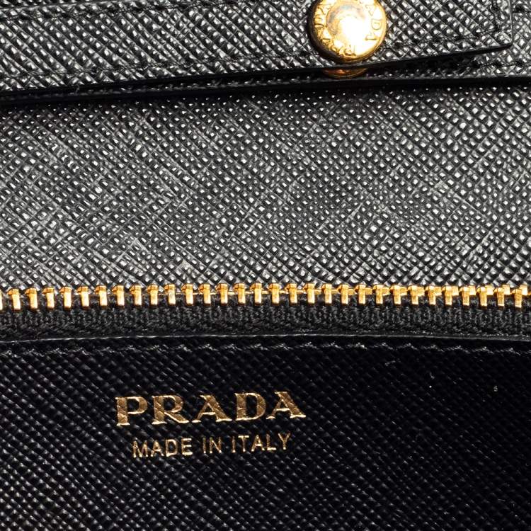 Pre Owned Prada Black Saffiano Leather Arcade Wallet on Chain