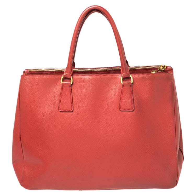 Pre Owned Prada Red Saffiano Lux Leather Large Galleria Tote