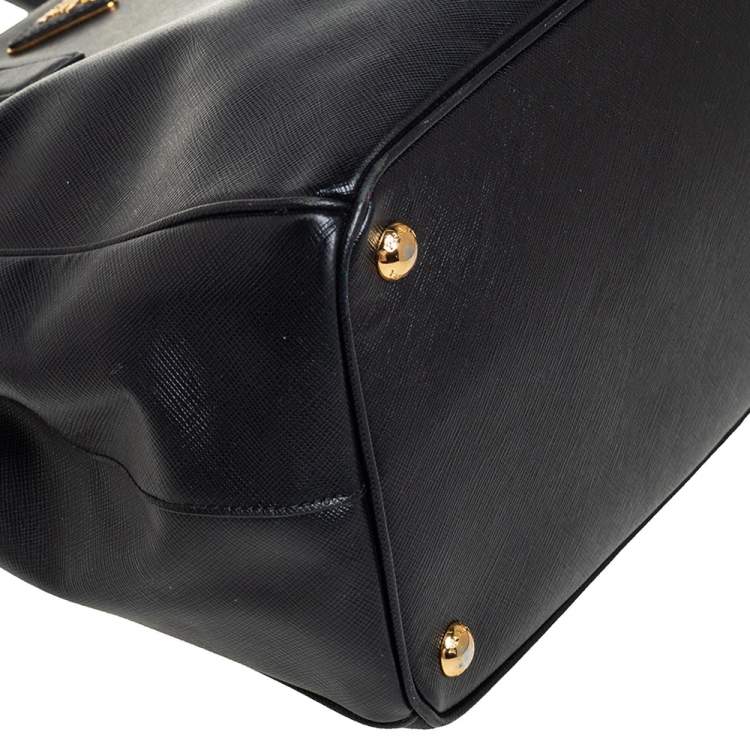 Pre Owned Prada Black Saffiano Leather Medium Galleria Double Zip Tote