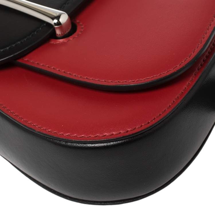 مملوكة مسبقًا Prada Red/Black City Leather Sidonie Belt Bag