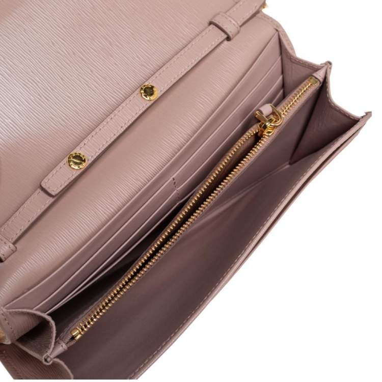 Pre Owned Prada Nude Vitello Move Leather Leather Wallet On Chain