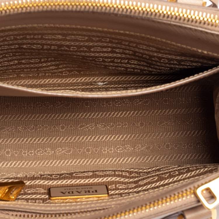 Pre Owned Prada Beige Saffinao Leather Mini Galleria Tote