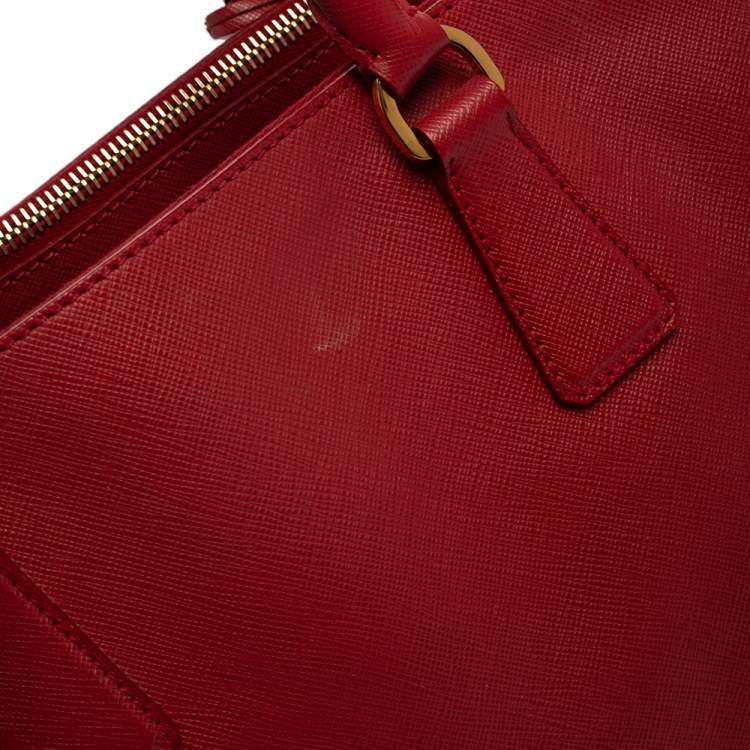 Pre Owned Prada Red Saffiano Leather Large Galleria Double Zip Tote