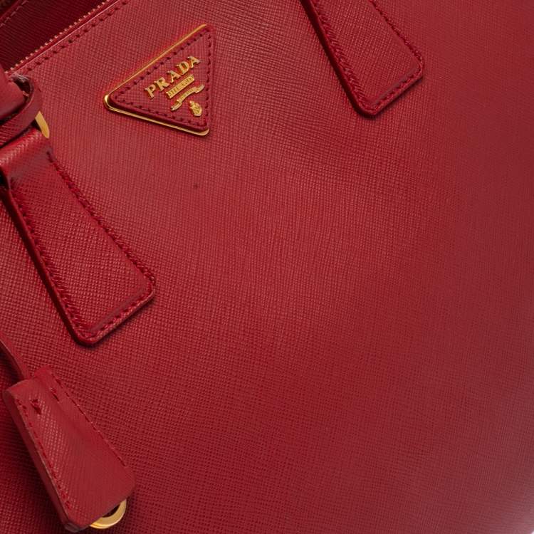 Pre Owned Prada Red Saffiano Leather Large Galleria Double Zip Tote