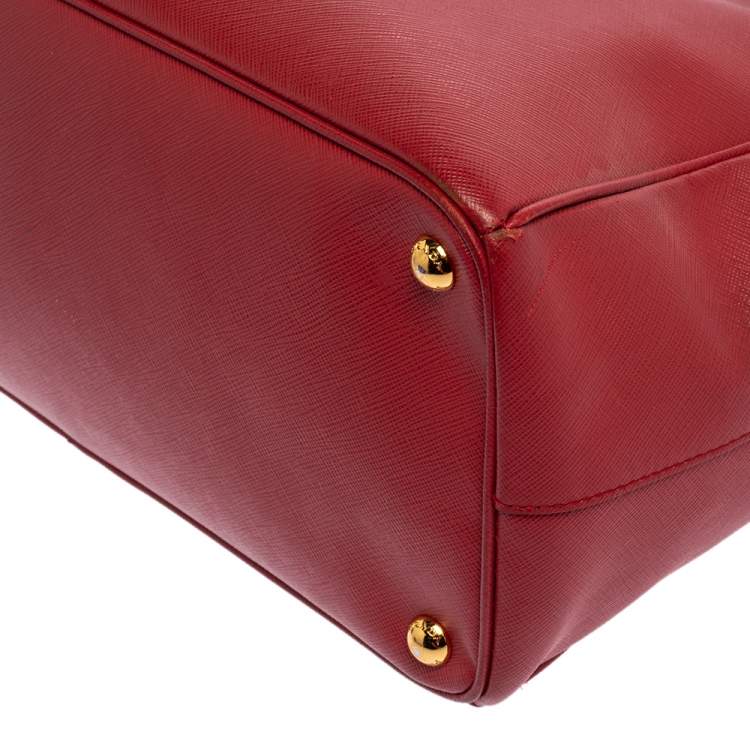 Pre Owned Prada Red Saffiano Leather Large Galleria Double Zip Tote