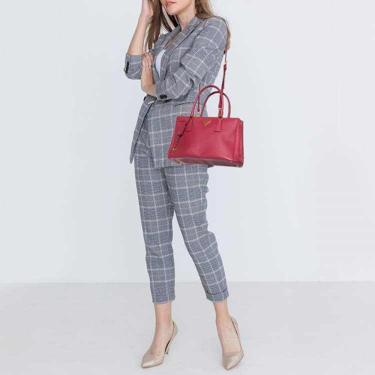 Pre Owned Prada Pink Saffiano Lux Leather Small Galleria Tote