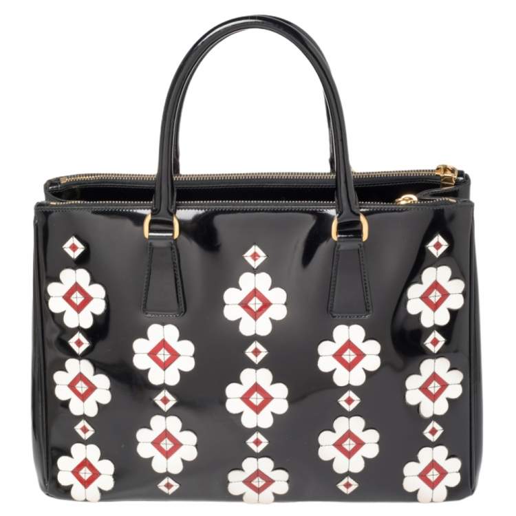 Pre Owned Prada Black Spazzolato Leather Medium Flowers Galleria Tote