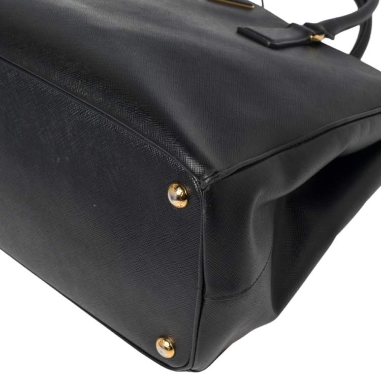 Pre Owned Prada Black Saffiano Lux Leather Medium Galleria Tote