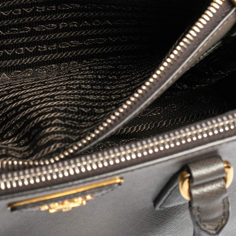 مملوكة مسبقًا Prada Grey Saffiano Lux Leather Small Galleria Tote
