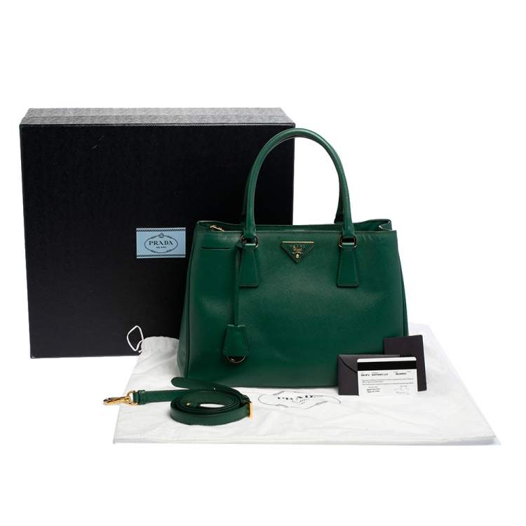 مملوكة مسبقًا Prada Green Saffiano Lux Leather Medium Galleria Tote