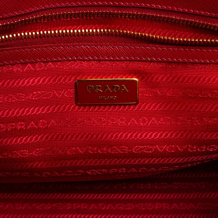 Pre Owned Prada Red Saffiano Lux Leather Small Galleria Tote