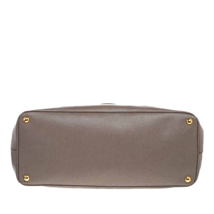 Pre Owned Prada Grey Saffiano Lux Leather Executive Galleria Tote