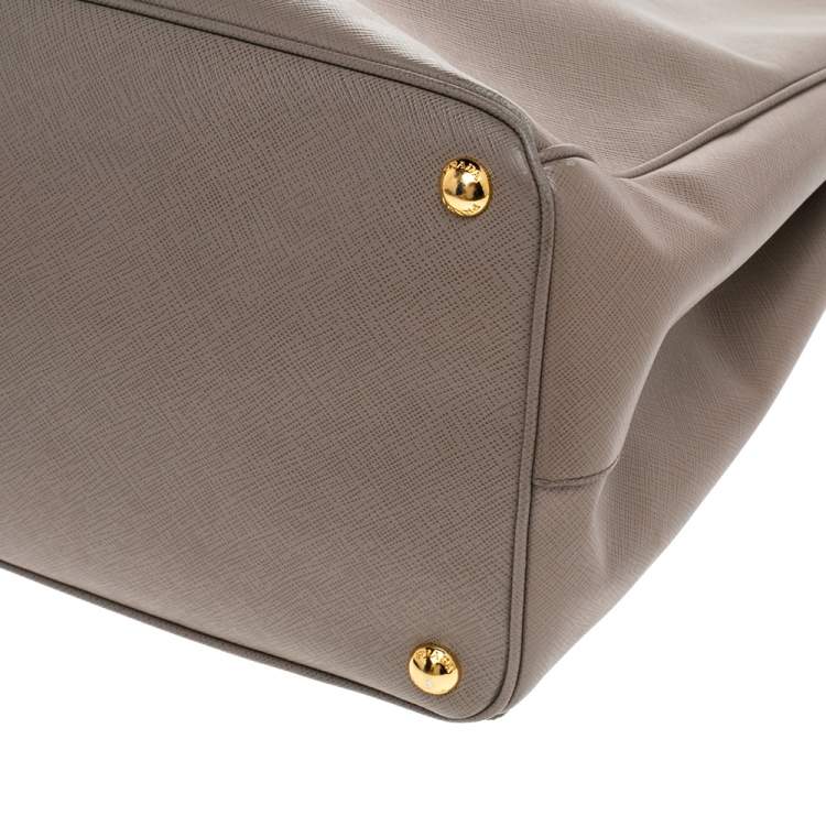 Pre Owned Prada Grey Saffiano Lux Leather Executive Galleria Tote