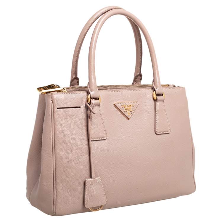 مملوكة مسبقًا Prada Beige Saffiano Lux Leather Small Galleria Tote