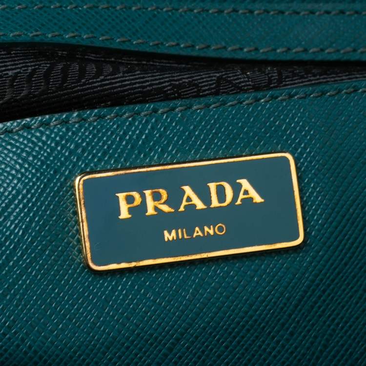 Pre Owned Prada Green Saffiano Lux Leather Large Double Zip Tote