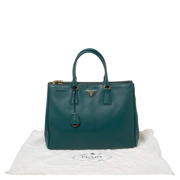 Pre Owned Prada Green Saffiano Lux Leather Large Double Zip Tote