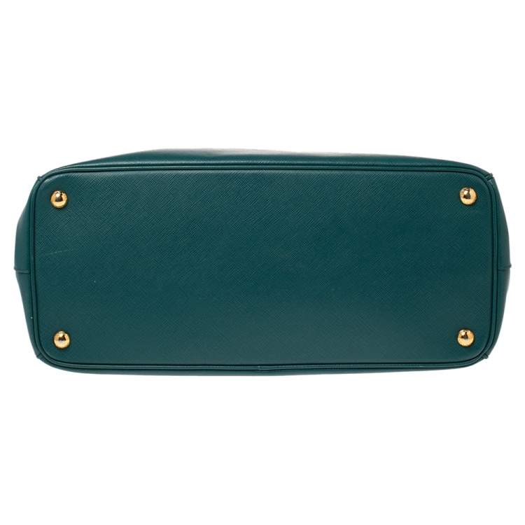 Pre Owned Prada Green Saffiano Lux Leather Large Double Zip Tote