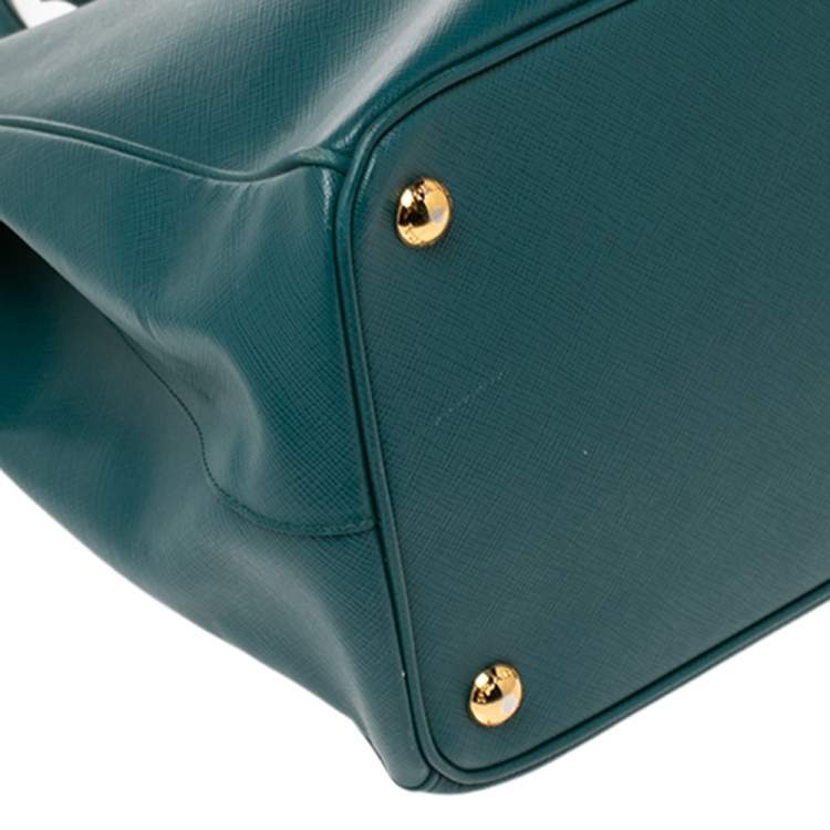 Pre Owned Prada Green Saffiano Lux Leather Large Double Zip Tote