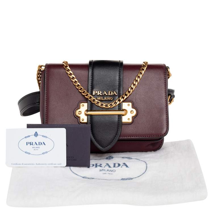 مملوكة مسبقًا Prada Burgundy /Black Leather Cahier Belt Bag