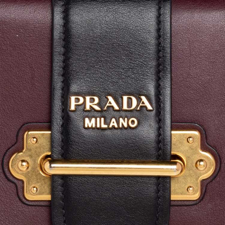 مملوكة مسبقًا Prada Burgundy /Black Leather Cahier Belt Bag