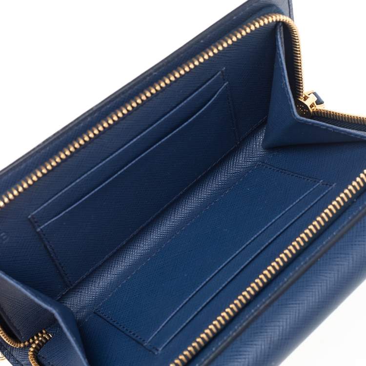 Pre Owned Prada Blue Saffiano Leather Metal Oral Phone Wallet On Chain