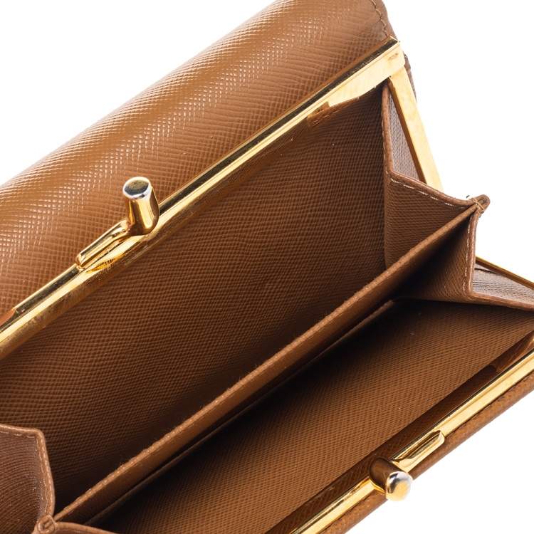 Pre Owned Prada Brown Saffiano Leather Trifold Wallet