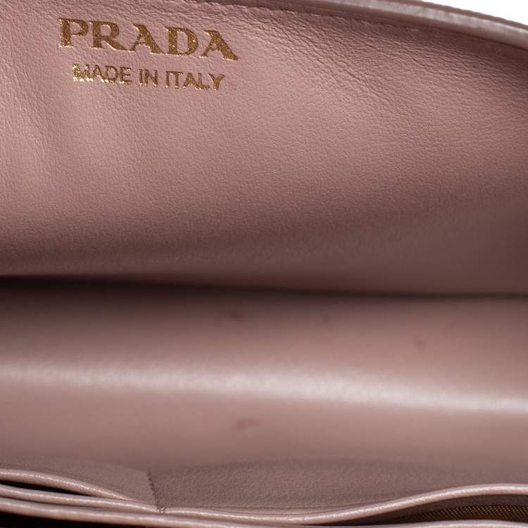 Pre Owned Prada Beige Vitello Move Leather Wallet On Chain