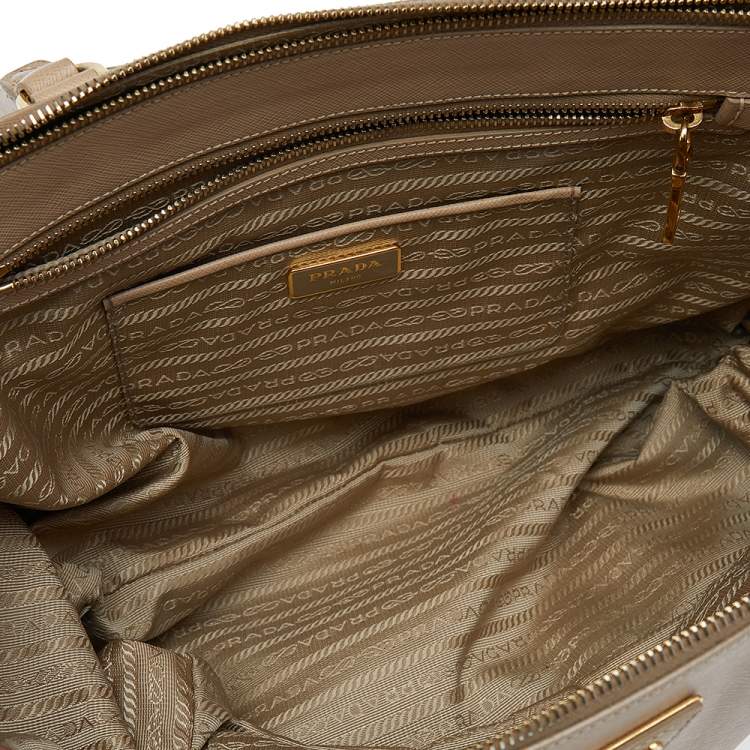 مملوكة مسبقًا Prada Beige Saffiano Lux Leather Large Galleria Tote