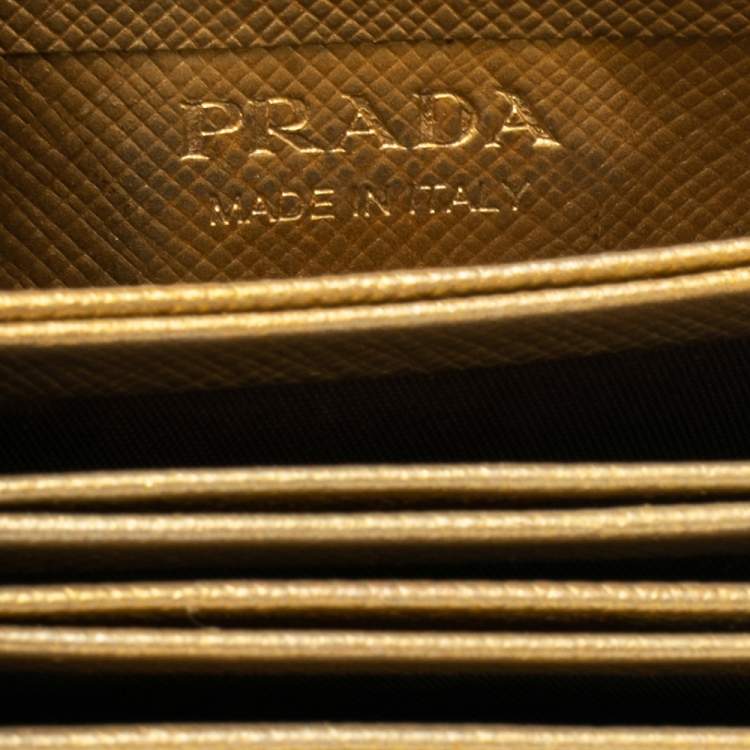 Pre Owned Prada Metallic Gold Saffiano Lux Leather Gusset Card Holder