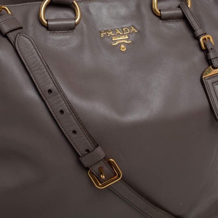 Pre Owned Prada Taupe Leather Shopper Tote