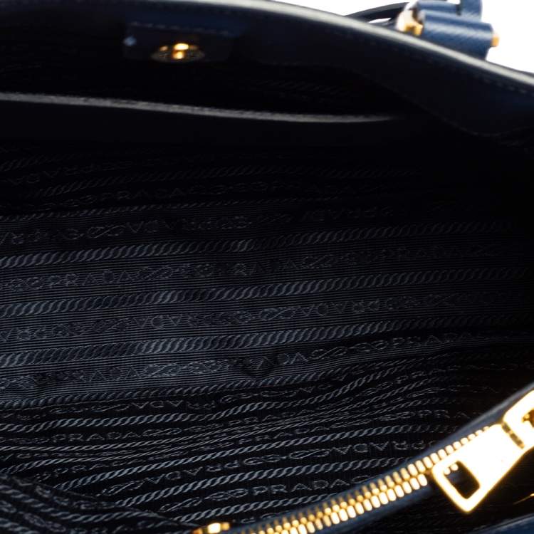 Pre Owned Prada Blue Saffiano Lux Leather Medium Galleria Zip Tote